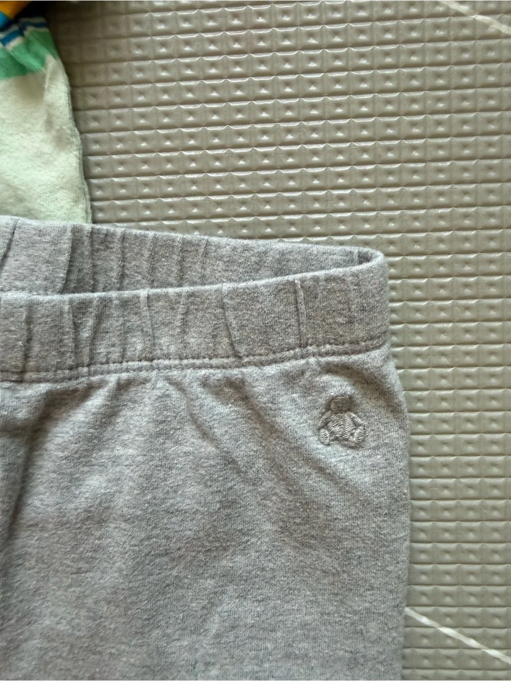 Gap|Baby girl/toddler lounge set, Mint striped Tee w Rainbow Pastels & leggings•